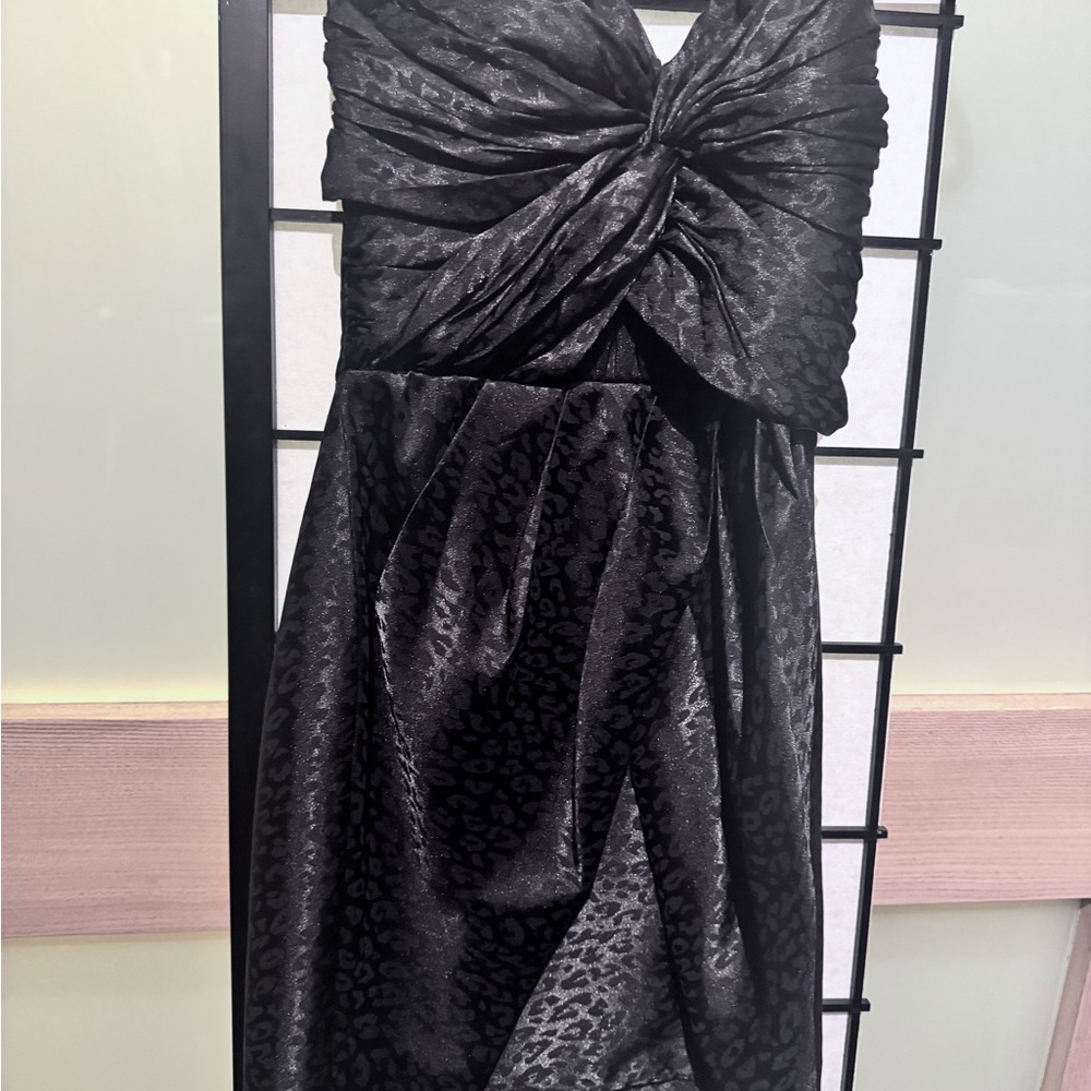 Elegant Black Leopard Print Dress